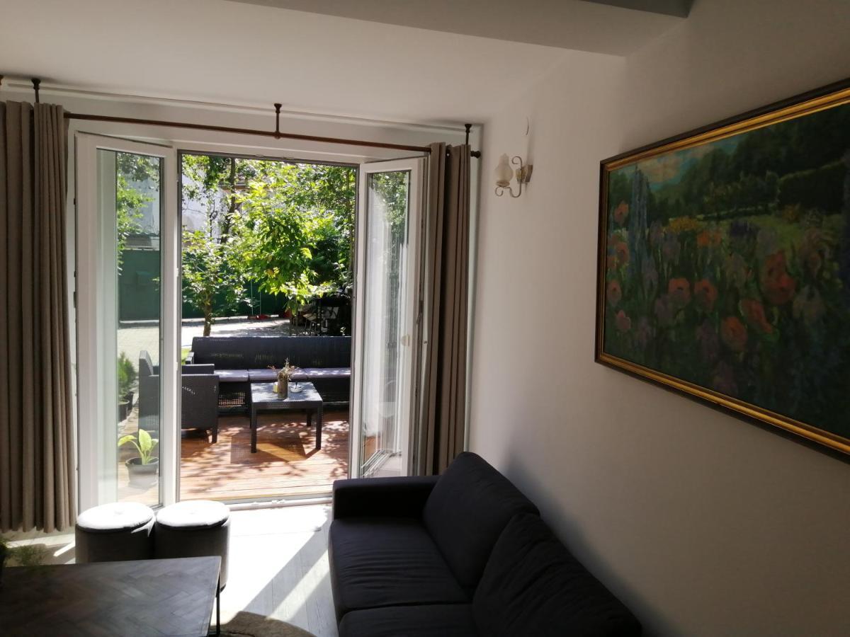 Casa Scheiana Acomodação com café da manhã Braşov Exterior foto